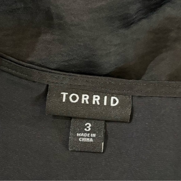 Torrid Top - Picture 5 of 7